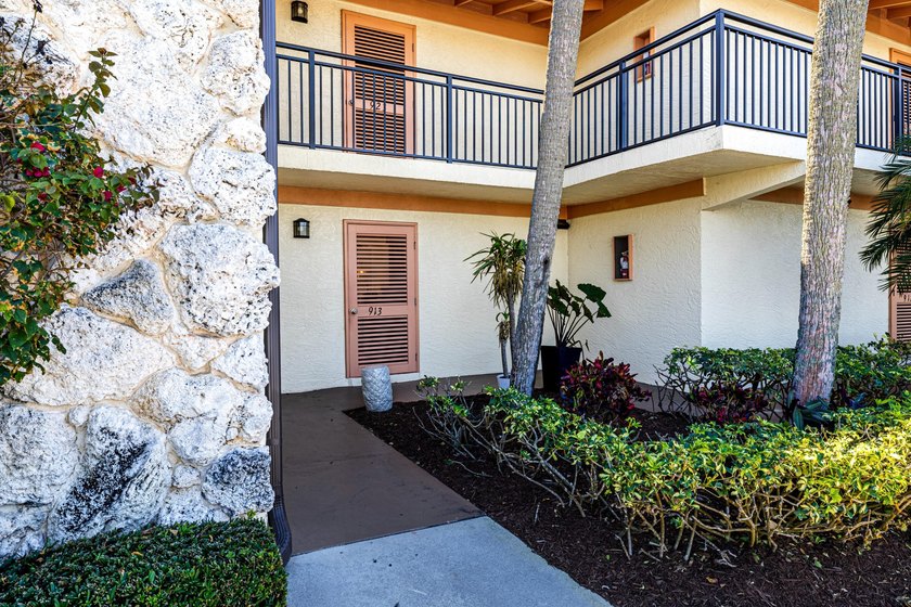 Welcome to your Slice of Paradise on South Hutchinson Island! - photo 24