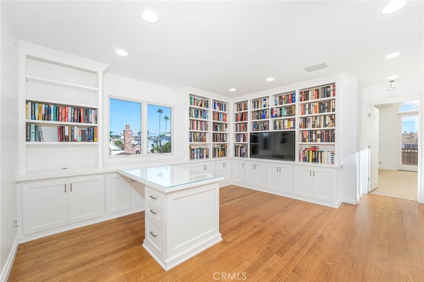 119 Opal Ave is nestled in the heart of beautiful Balboa Island - photo 30