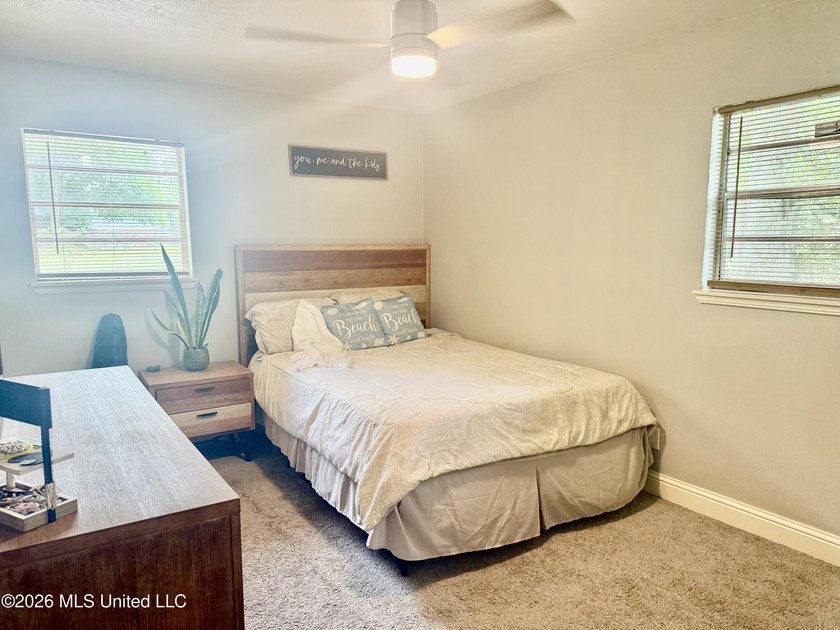 This beautiful House in Biloxi was renovated 4 years ago and - photo 15
