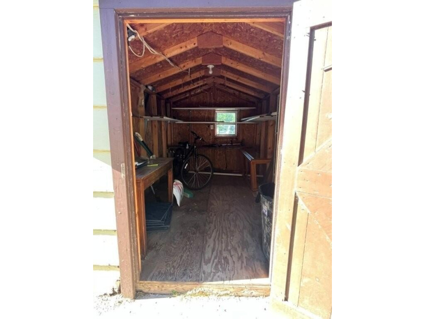 Affordable and move-in ready, this well-maintained 2-bedroom, 1 - photo 21