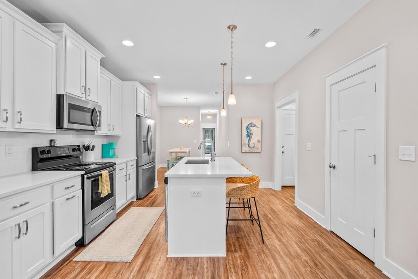 Sought-After Corner Unit in the Heart of Destin - Just Minutes - photo 16
