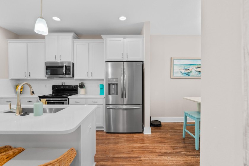 Sought-After Corner Unit in the Heart of Destin - Just Minutes - photo 23