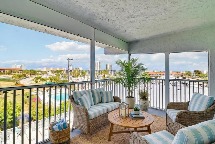 Welcome to Yacht Club Drive! This 32 unit building offers - photo 4