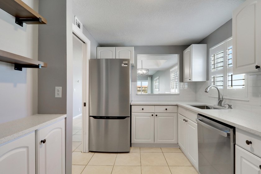 Welcome to Yacht Club Drive! This 32 unit building offers - photo 10