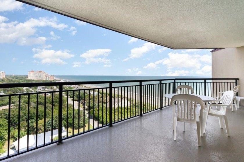 Wake up to breathtaking ocean views from this stunning 2-bedroom - photo 26