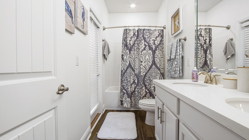 Discover this immaculate, like-new 3,058 sq ft ranch-style - photo 31
