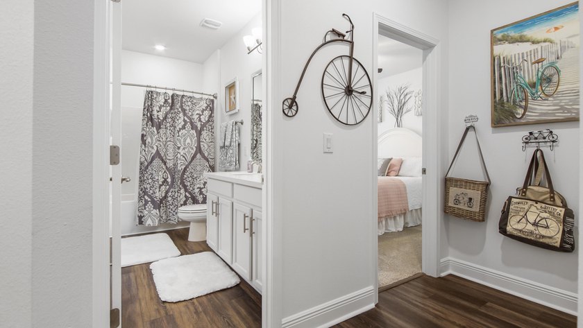 Discover this immaculate, like-new 3,058 sq ft ranch-style - photo 32