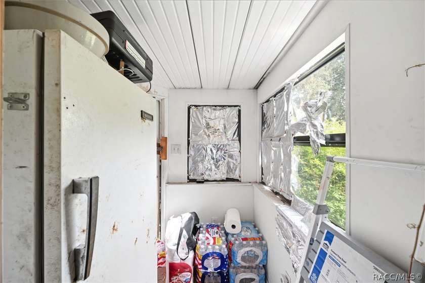 Located on a 0.19-acre corner lot in Floral City, this - photo 31