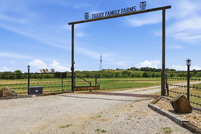 Experience the perfect blend of luxury and country living on - photo 38