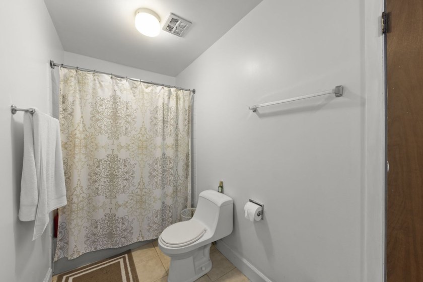 Welcome home to 1613 Groton Ct - a beautifully refreshed - photo 11