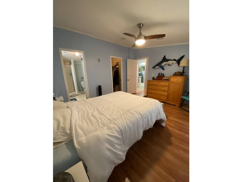 This home offers 2 bedrooms &amp; 2 bathrooms on a quiet road with - photo 11