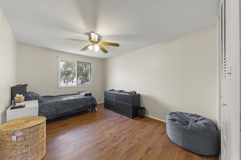 Welcome home to 1613 Groton Ct - a beautifully refreshed - photo 14