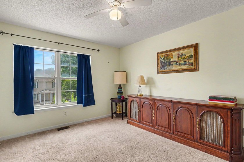Adorable and spacious townhome in the heart of Myrtle Beach and - photo 17