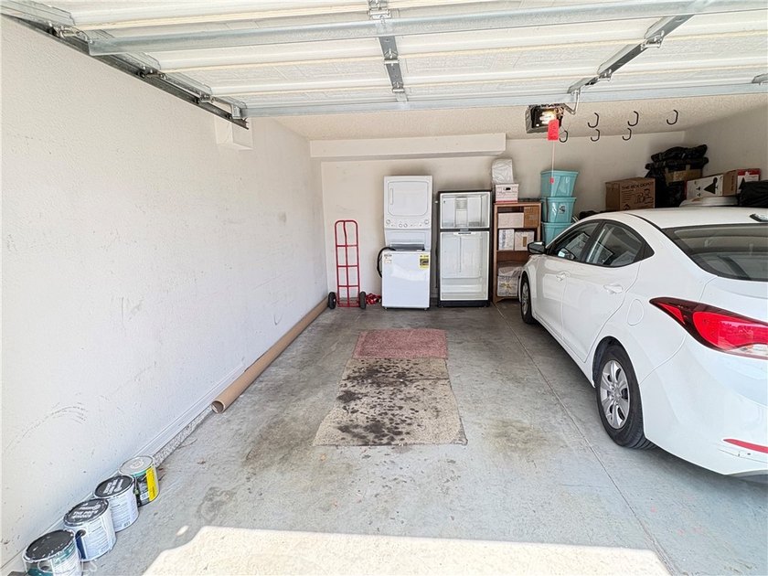 Recently upgraded and truly turnkey, this 1-bedroom, 1-bathroom - photo 21