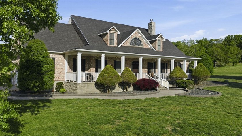 Welcome to your dream hobby farm! This picturesque home on - photo 7