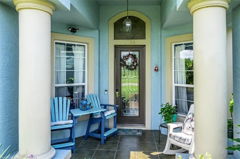 BEAUTIFUL GOLF COURSE HOME in The Country Club of Sebring. This - photo 45
