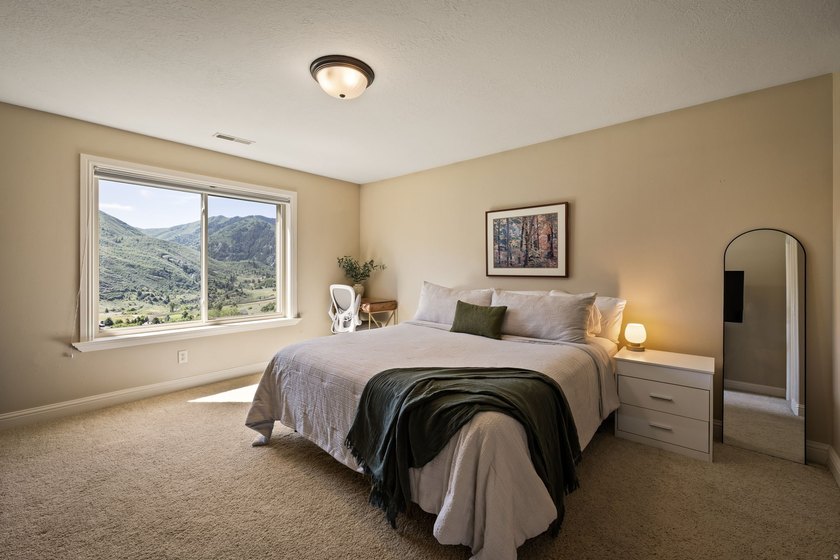 A rare mountain masterpiece where luxury living meets - photo 22