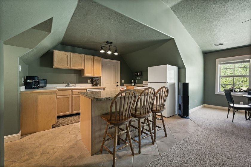 A rare mountain masterpiece where luxury living meets - photo 24