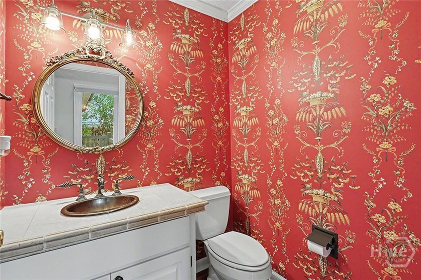 Welcome to *The Tree House* - a truly one-of-a-kind home nestled - photo 23