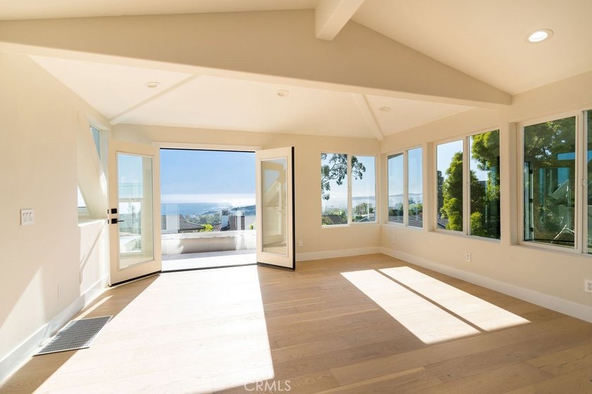 This newly renovated home with breathtaking 180-degree ocean - photo 36