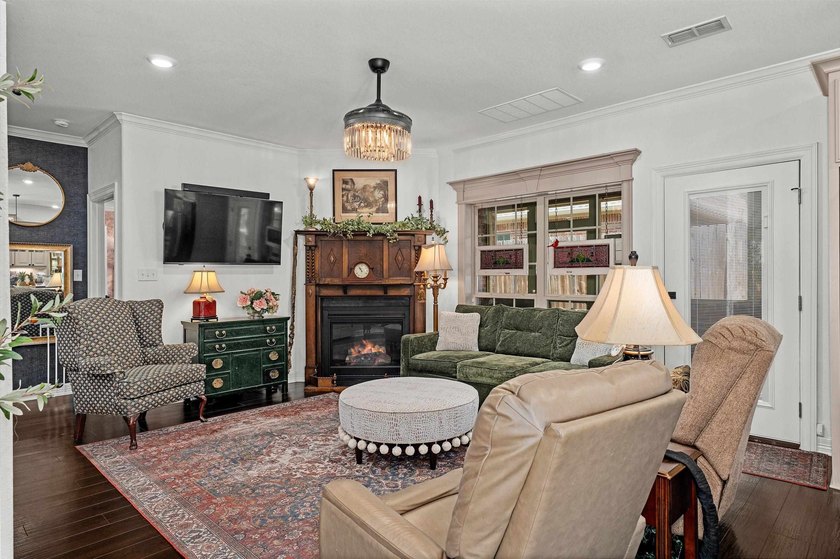 Step into a home where custom craftsmanship, exceptional storage - photo 7