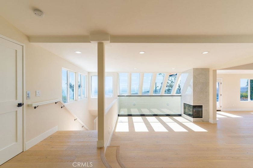 This newly renovated home with breathtaking 180-degree ocean - photo 41