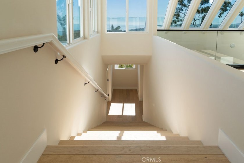 This newly renovated home with breathtaking 180-degree ocean - photo 42