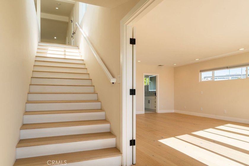 This newly renovated home with breathtaking 180-degree ocean - photo 43