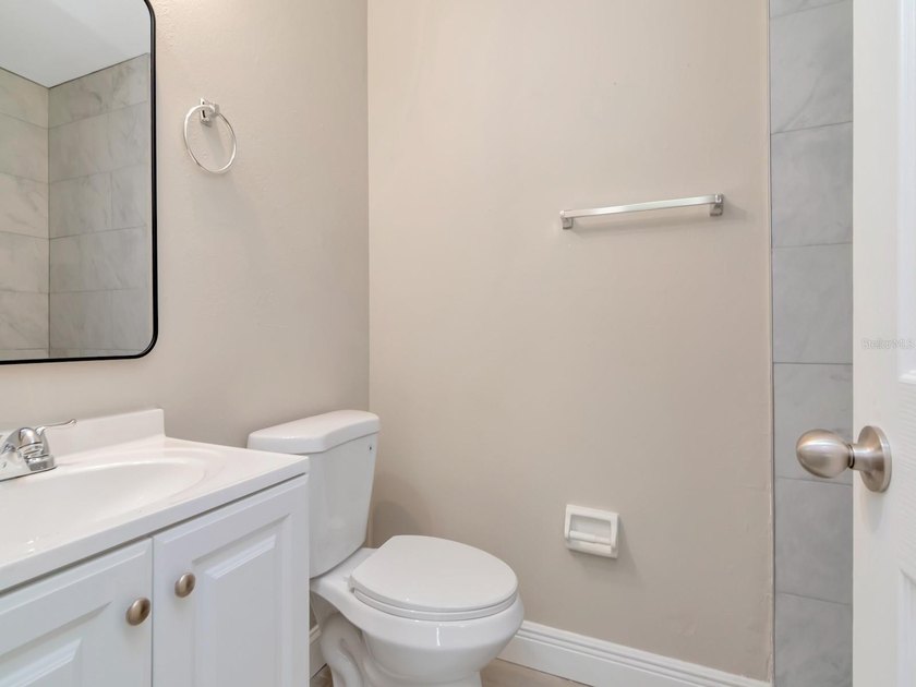8 Unit Duplex portfolio in South Bradenton. There are a total of - photo 14