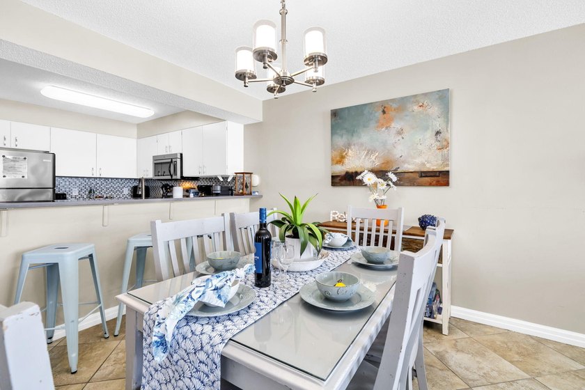 Live the Destin lifestyle from this beautifully updated - photo 15