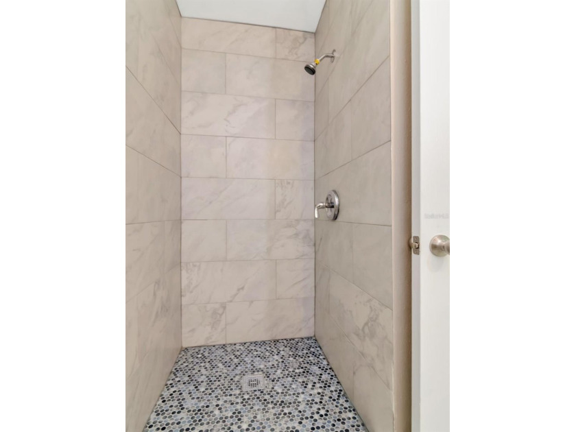 8 Unit Duplex portfolio in South Bradenton. There are a total of - photo 15