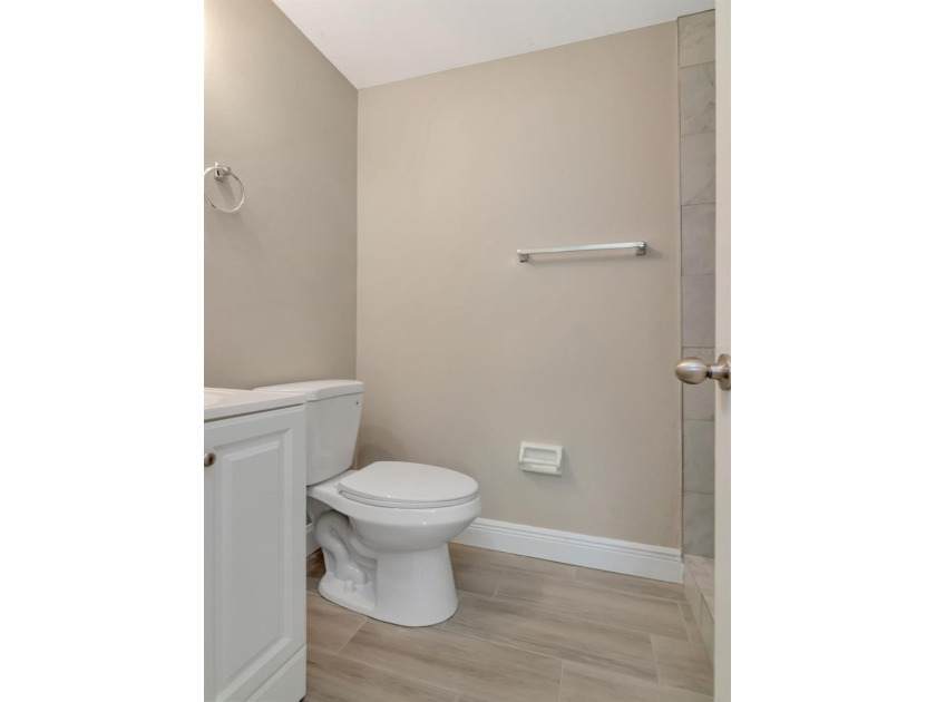8 Unit Duplex portfolio in South Bradenton. There are a total of - photo 16