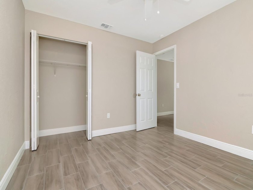 8 Unit Duplex portfolio in South Bradenton. There are a total of - photo 18