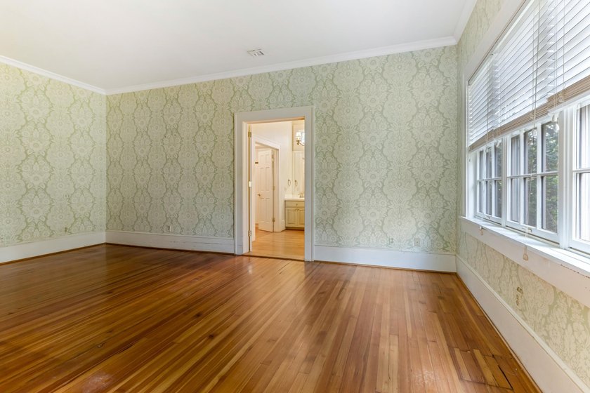 Classic architecture. Refined living. An exceptional setting - photo 18