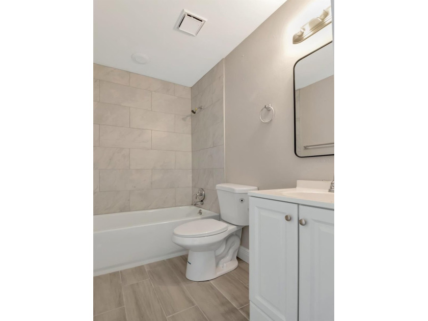 8 Unit Duplex portfolio in South Bradenton. There are a total of - photo 22