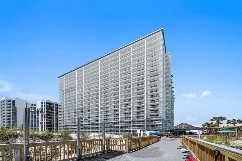 Live the Destin lifestyle from this beautifully updated - photo 41