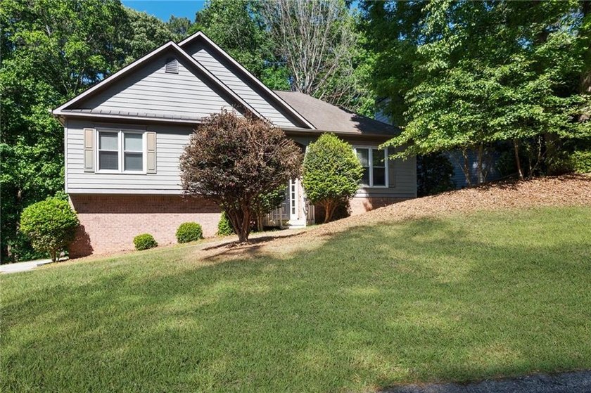 Welcome to this beautiful home located in the highly - photo 4