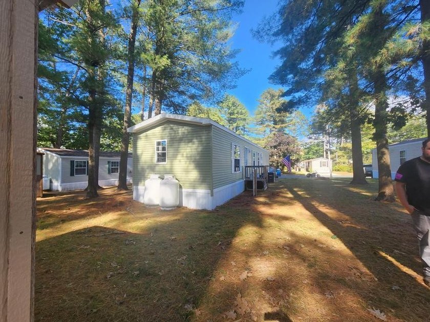 Affordable one-floor living in this like new 2023 manufactured - photo 4