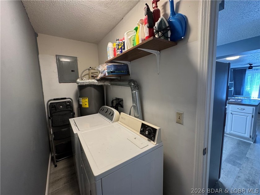 Lakefront 2 bedroom 2 bath fully furnished condo close to many - photo 19