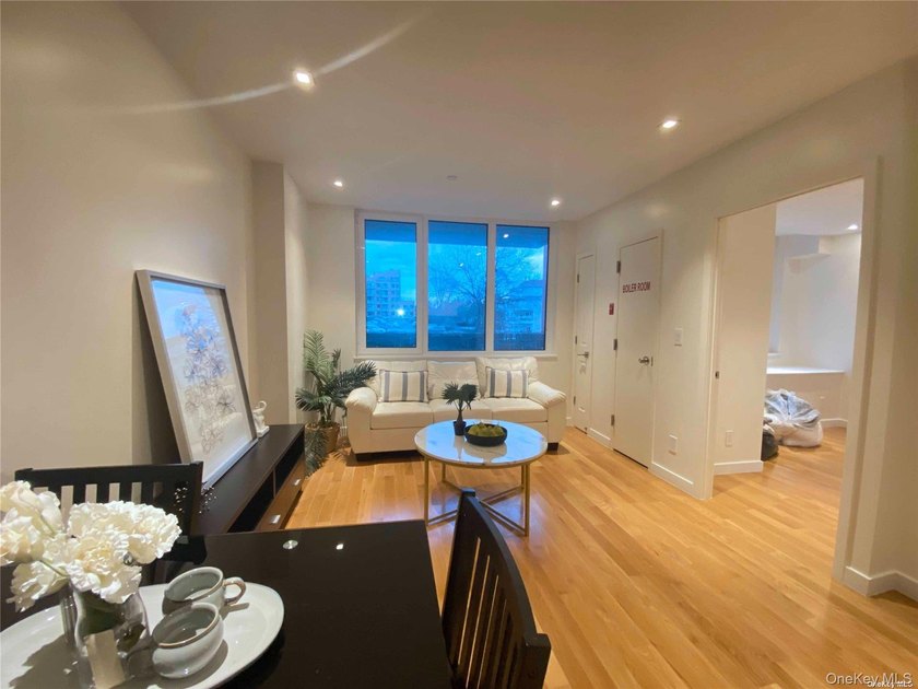Flushing Prime Location, Brand New Condo. Walking Distance to - photo 20