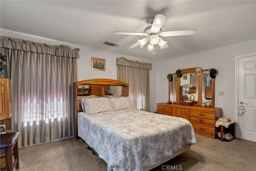 Welcome to this stunning custom-built home that sits on 3.91 - photo 23