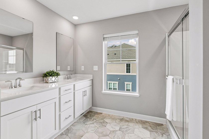 Experience the perfect blend of new construction quality and the - photo 24