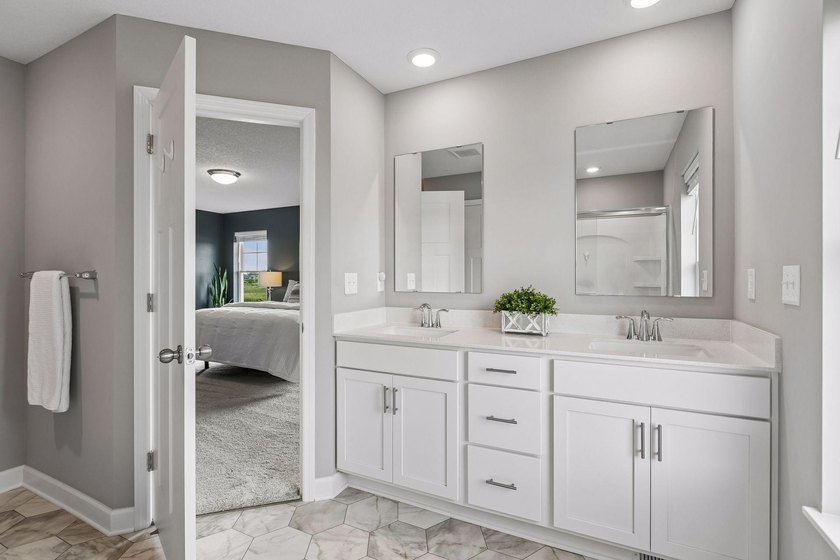 Experience the perfect blend of new construction quality and the - photo 25