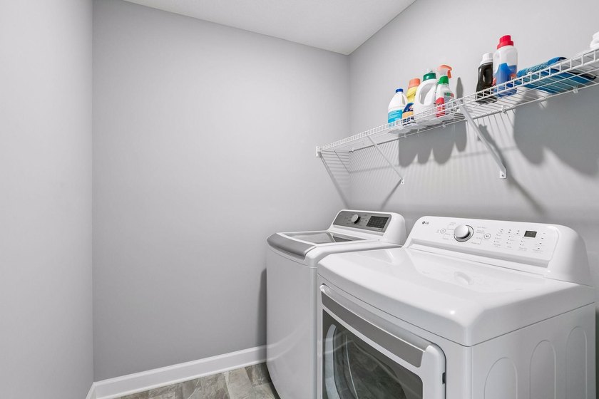 Experience the perfect blend of new construction quality and the - photo 30