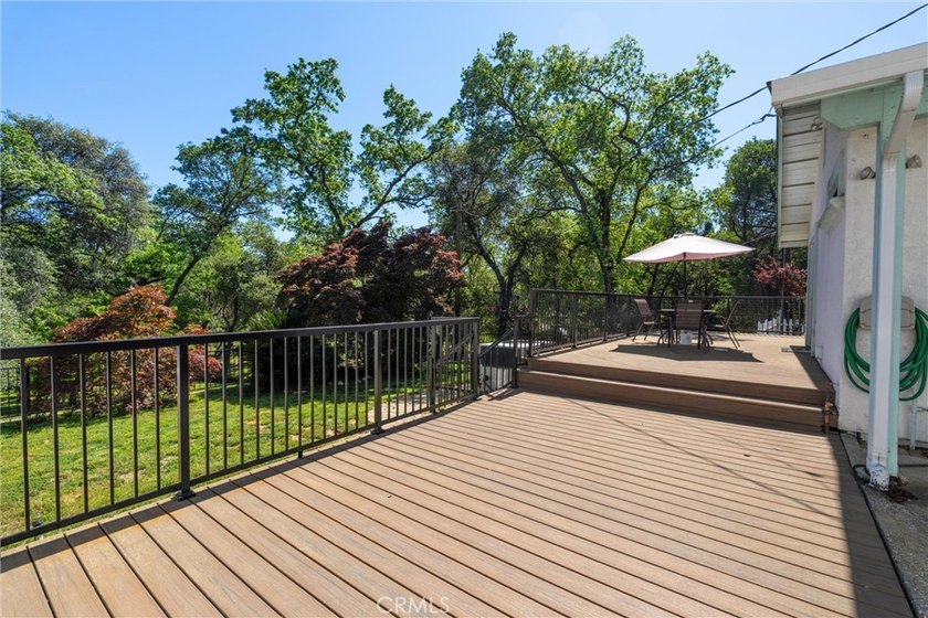 Welcome to this stunning custom-built home that sits on 3.91 - photo 34