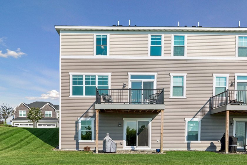 Experience the perfect blend of new construction quality and the - photo 37
