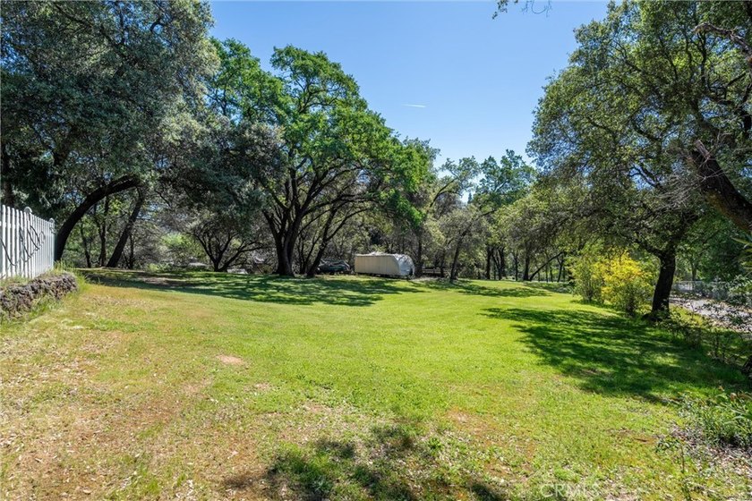 Welcome to this stunning custom-built home that sits on 3.91 - photo 38