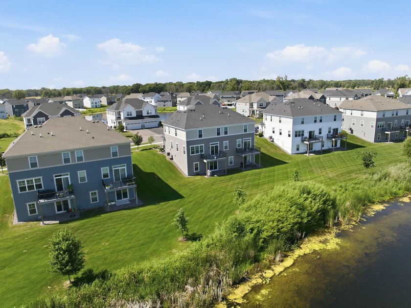 Experience the perfect blend of new construction quality and the - photo 40