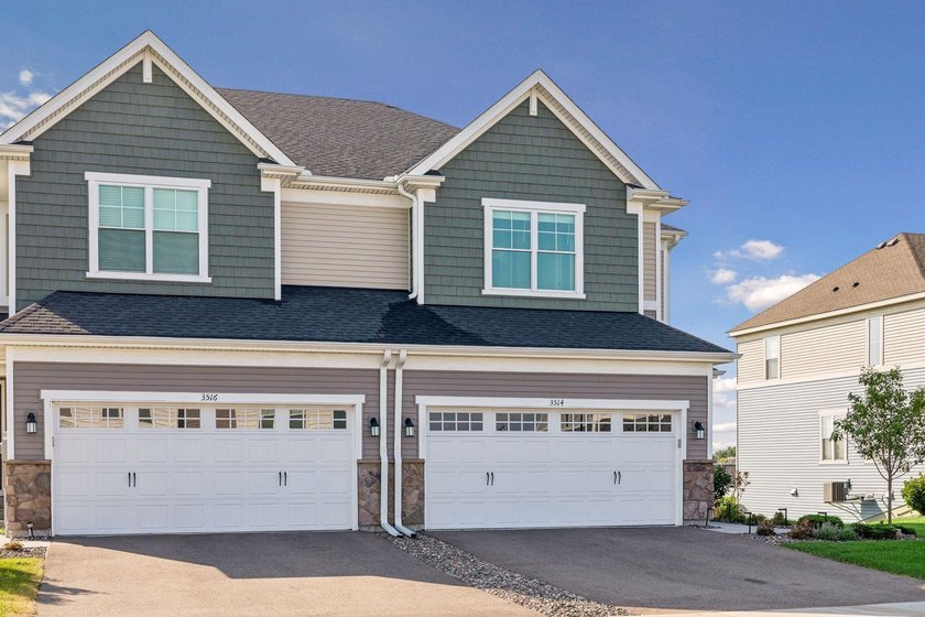 Experience the perfect blend of new construction quality and the - photo 47