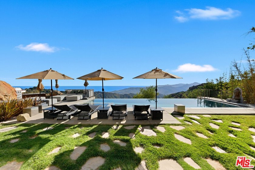 Jaw-dropping ocean views from this architectural masterpiece - photo 3